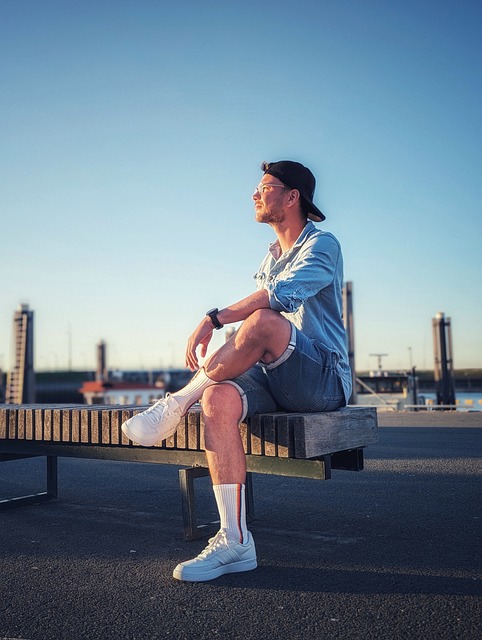 还是斯迈利 还是斯迈利